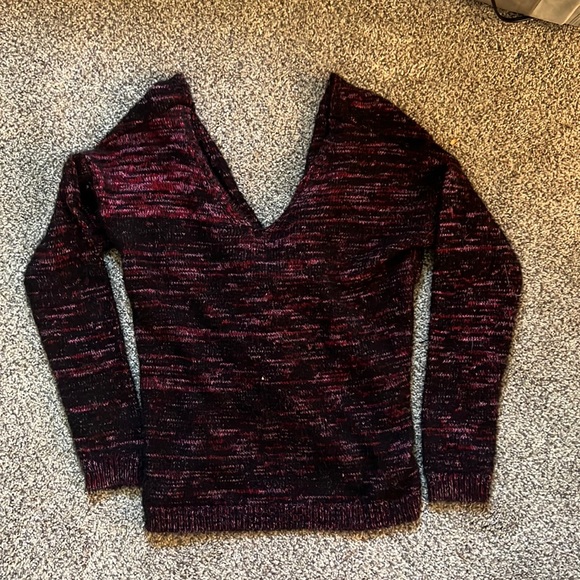 Multicolored crisscross back sweater - Picture 1 of 3